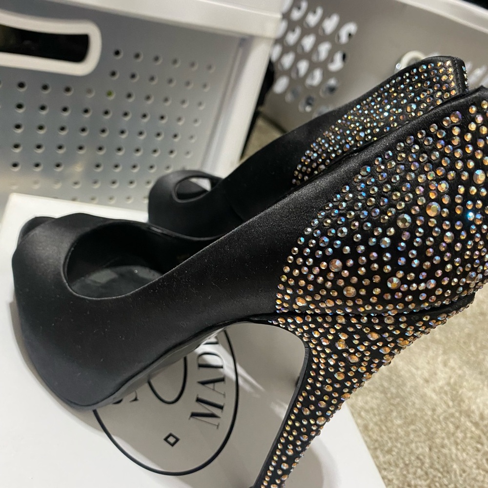Steve Madden Rhinestone Playy R Heels - Picture 2 of 6